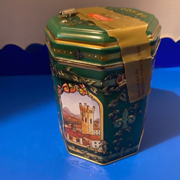 Stieffenhofer European Musical Cookie Tin - Picture 3 of 5